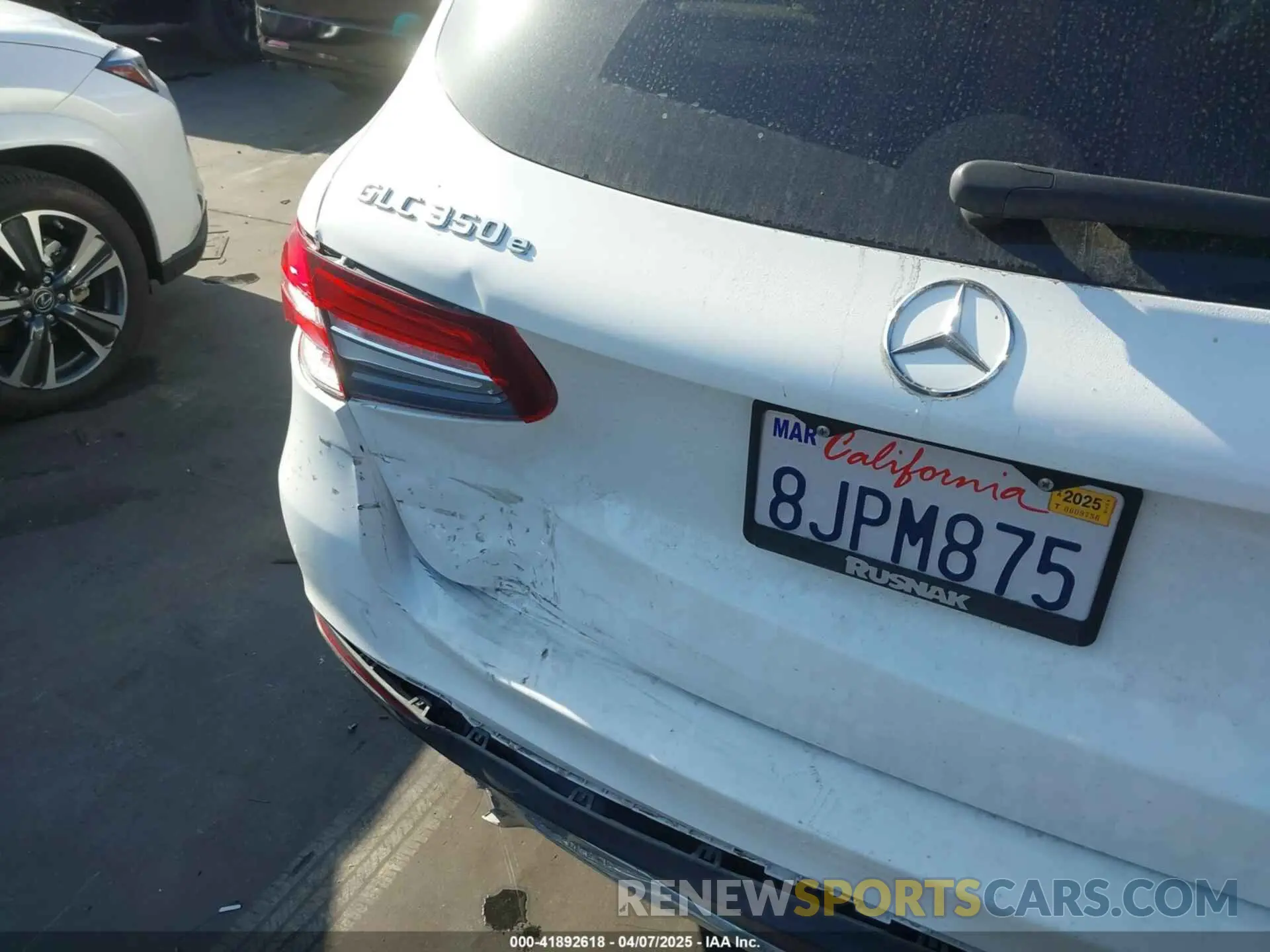 6 Photograph of a damaged car WDC0G5EB0KF585613 MERCEDES-BENZ GLC 350E 2019