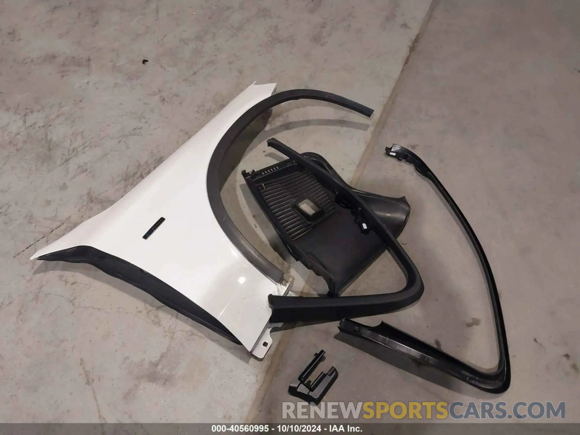 12 Photograph of a damaged car WDC0G5EB0KF640285 MERCEDES-BENZ GLC 350E 2019