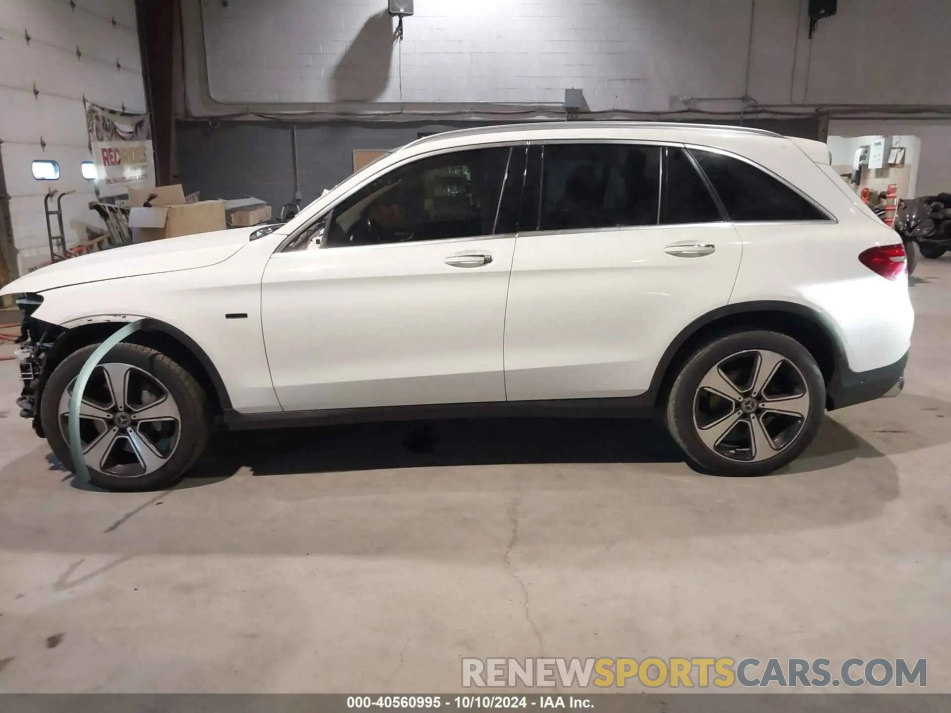 15 Photograph of a damaged car WDC0G5EB0KF640285 MERCEDES-BENZ GLC 350E 2019