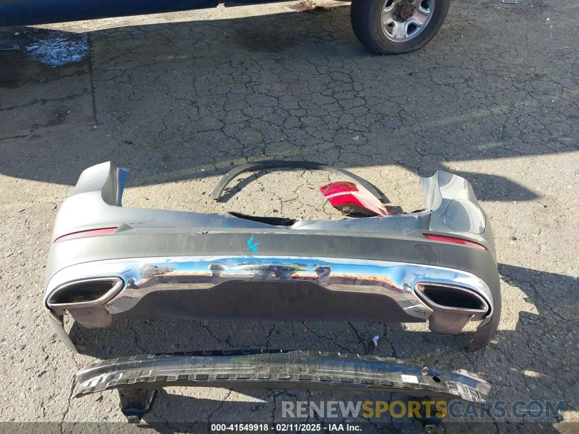12 Photograph of a damaged car WDC0G5EB7KF619675 MERCEDES-BENZ GLC 350E 2019