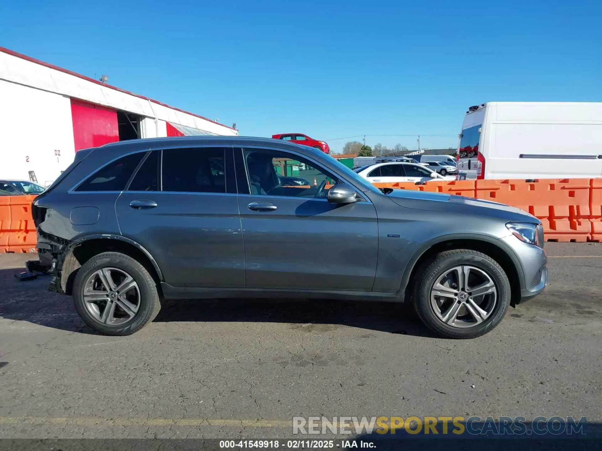 14 Photograph of a damaged car WDC0G5EB7KF619675 MERCEDES-BENZ GLC 350E 2019