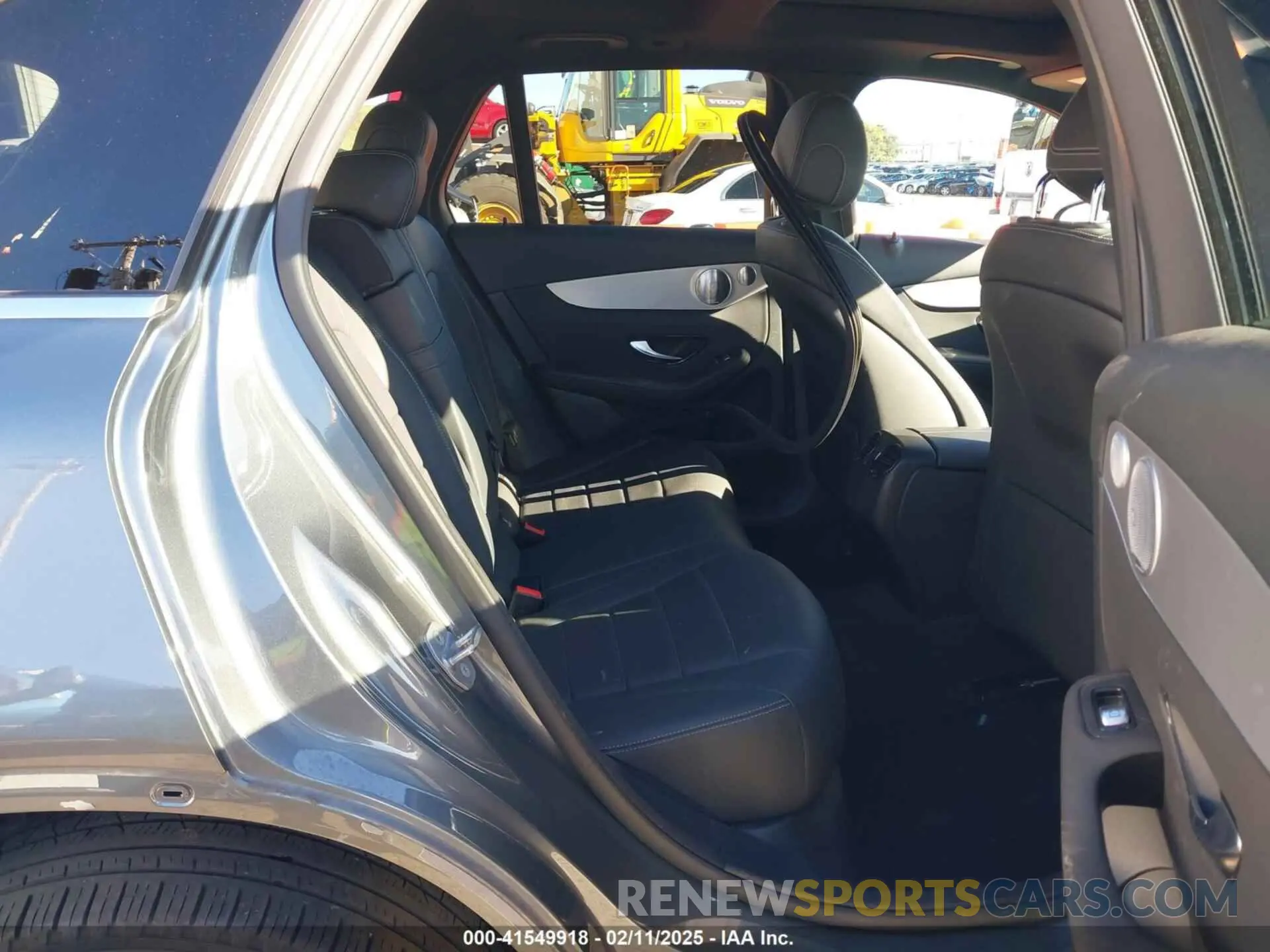 8 Photograph of a damaged car WDC0G5EB7KF619675 MERCEDES-BENZ GLC 350E 2019