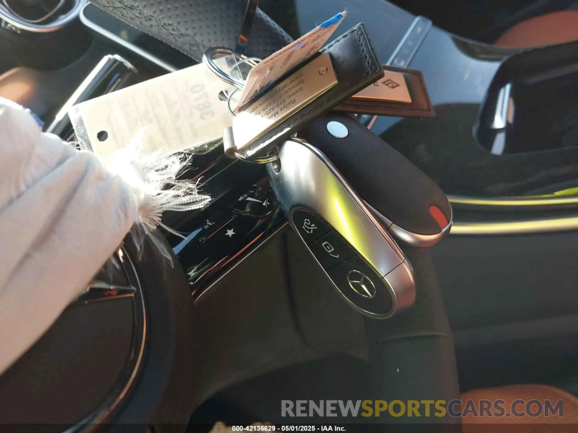 11 Photograph of a damaged car W1NKM5GB7SF344340 MERCEDES-BENZ GLC 350E 2025
