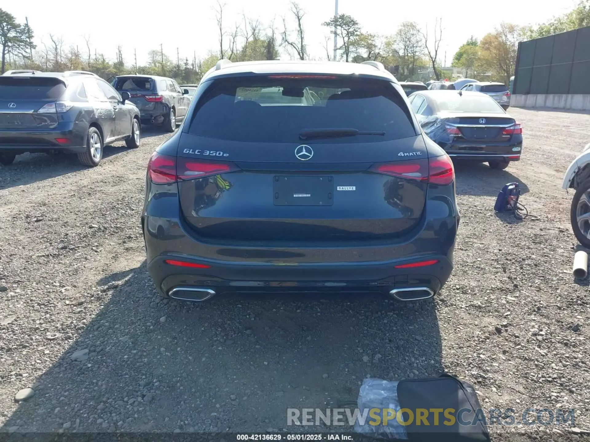 16 Photograph of a damaged car W1NKM5GB7SF344340 MERCEDES-BENZ GLC 350E 2025