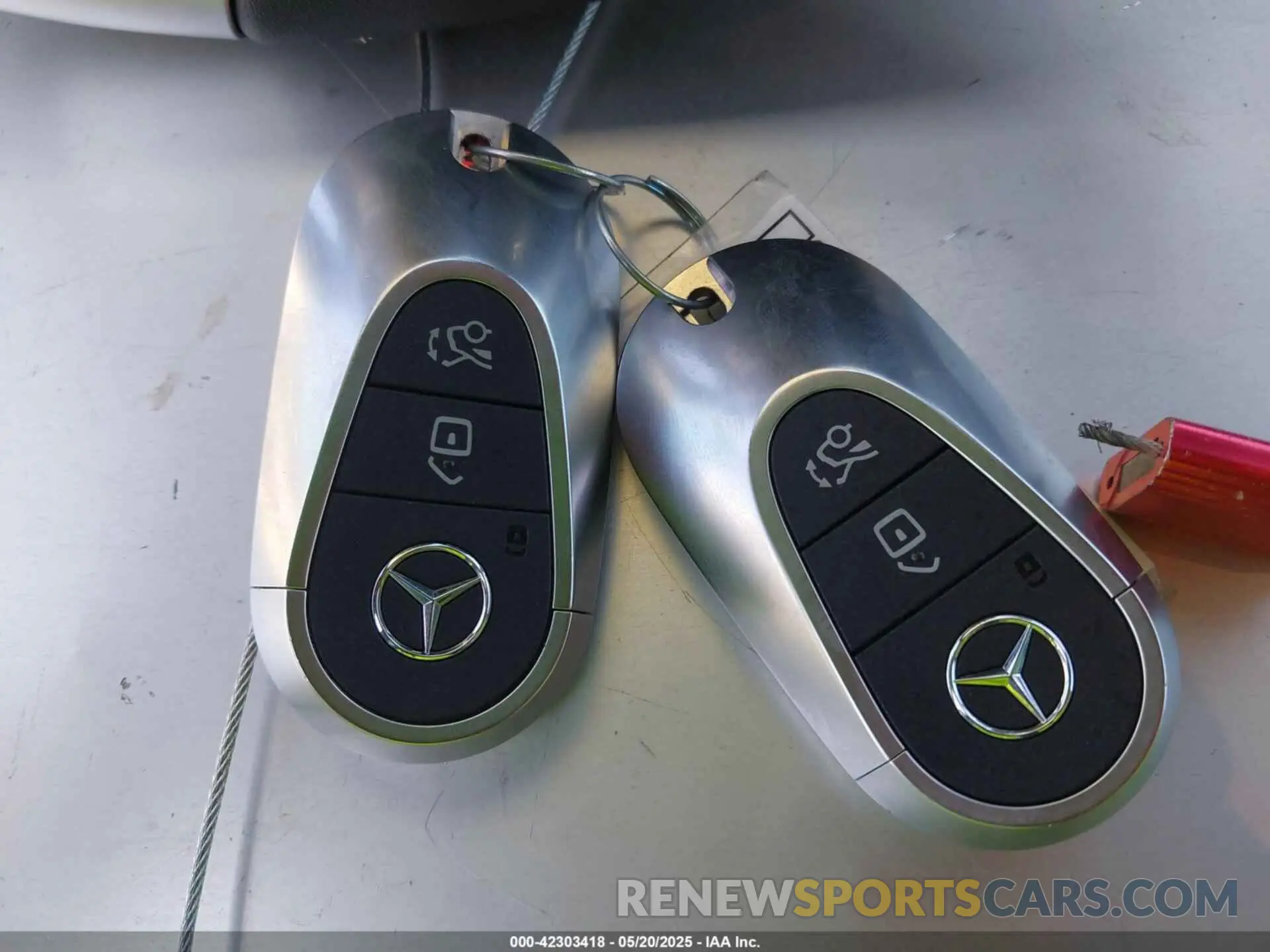 11 Photograph of a damaged car W1NKM5GBXSU079943 MERCEDES-BENZ GLC 350E 2025