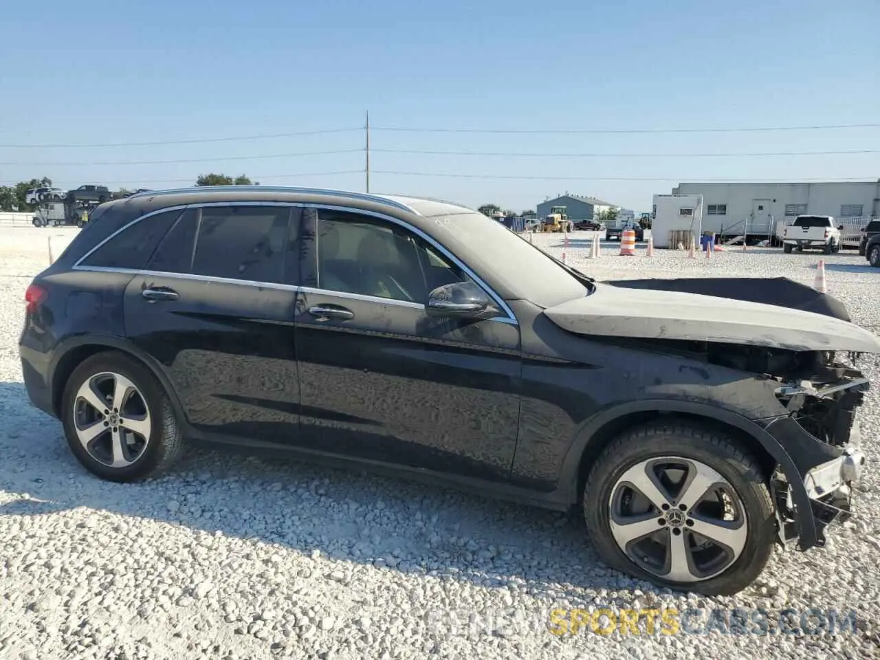 4 Photograph of a damaged car WDC0G4JB0KV118598 MERCEDES-BENZ GLC-CLASS 2019