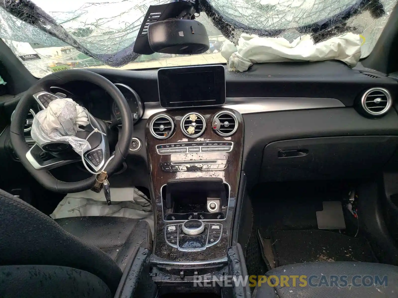 9 Photograph of a damaged car WDC0G4JB0KV137569 MERCEDES-BENZ GLC-CLASS 2019