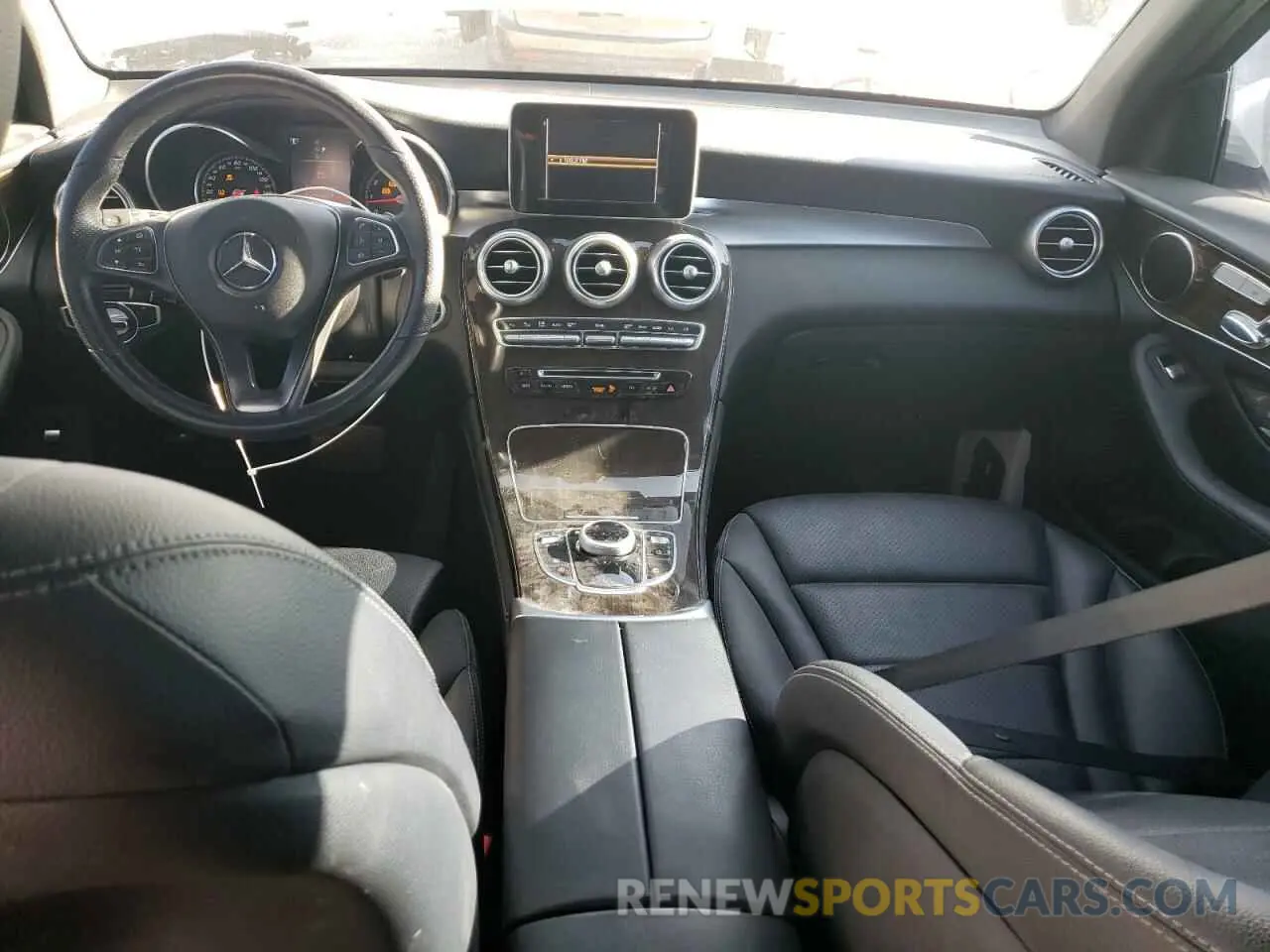 8 Photograph of a damaged car WDC0G4JB0KV138186 MERCEDES-BENZ GLC-CLASS 2019