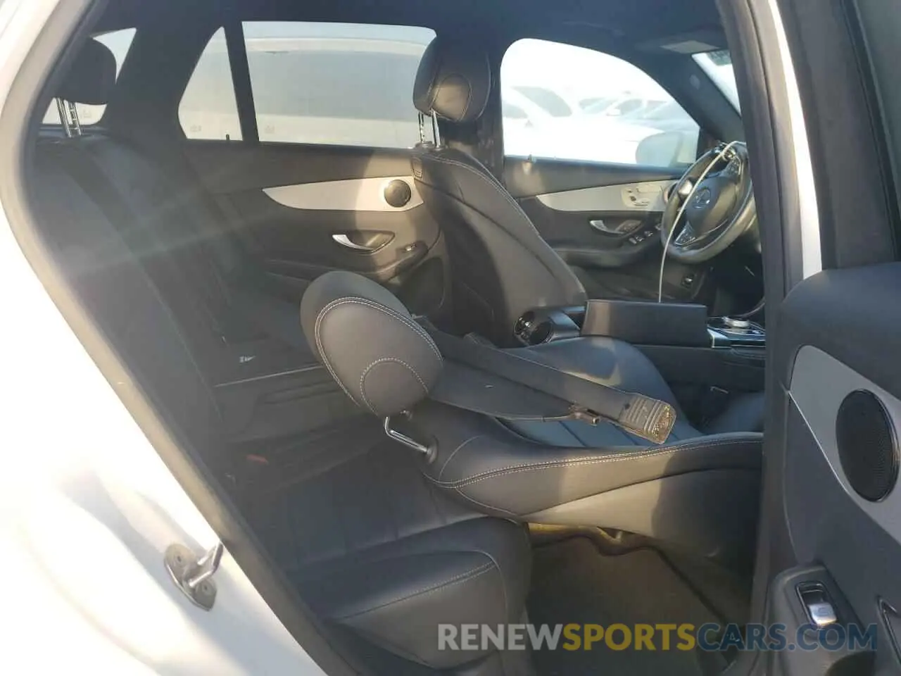 11 Photograph of a damaged car WDC0G4JB0KV167381 MERCEDES-BENZ GLC-CLASS 2019