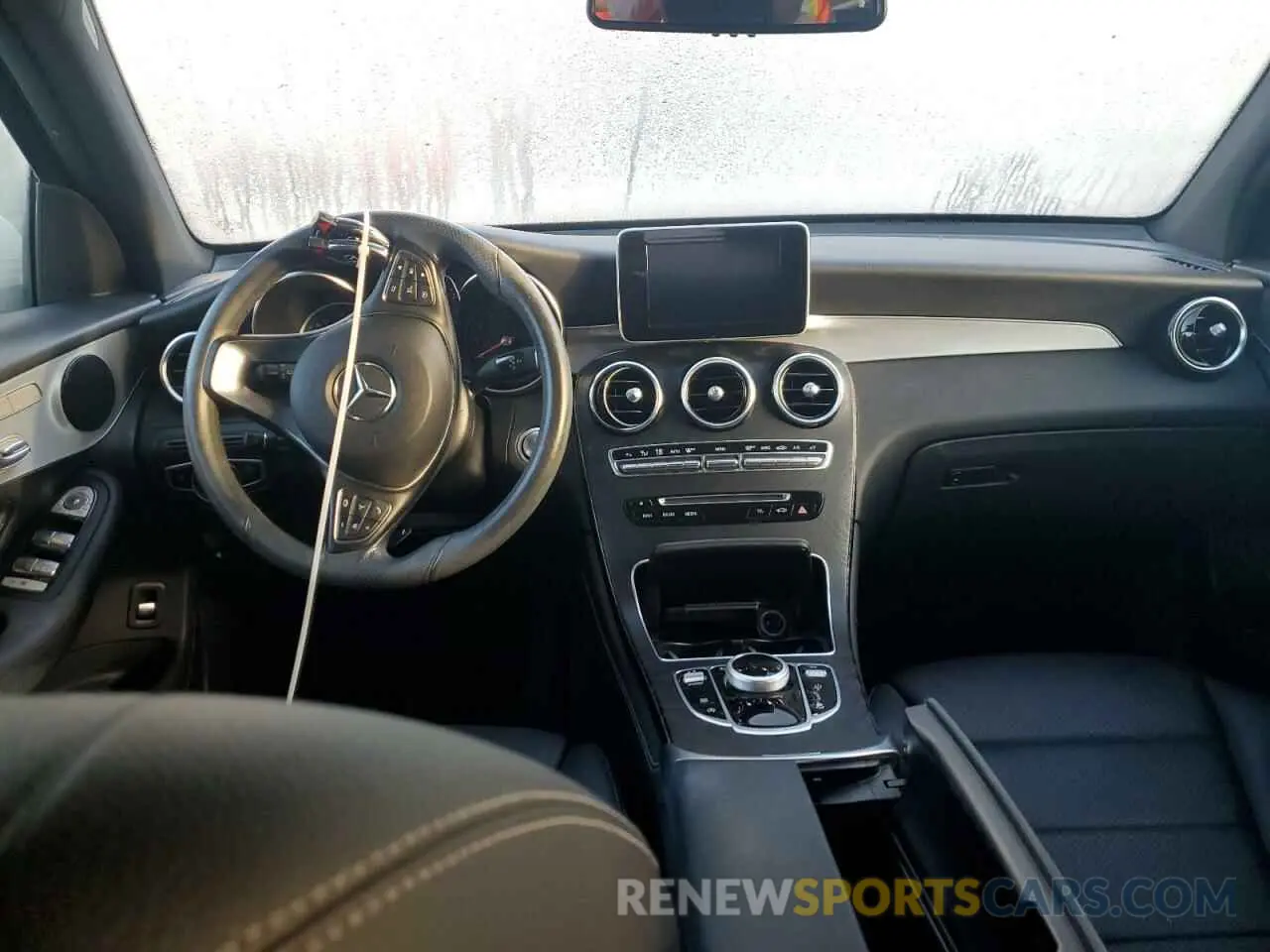 8 Photograph of a damaged car WDC0G4JB0KV167381 MERCEDES-BENZ GLC-CLASS 2019