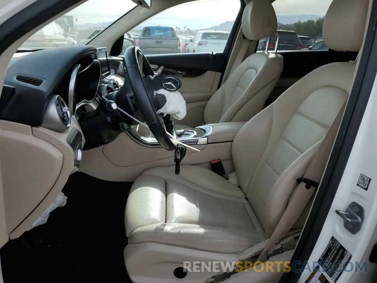 7 Photograph of a damaged car WDC0G4JB1KF588004 MERCEDES-BENZ GLC-CLASS 2019