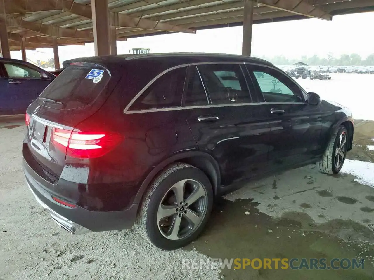 3 Photograph of a damaged car WDC0G4JB2KF587198 MERCEDES-BENZ GLC-CLASS 2019