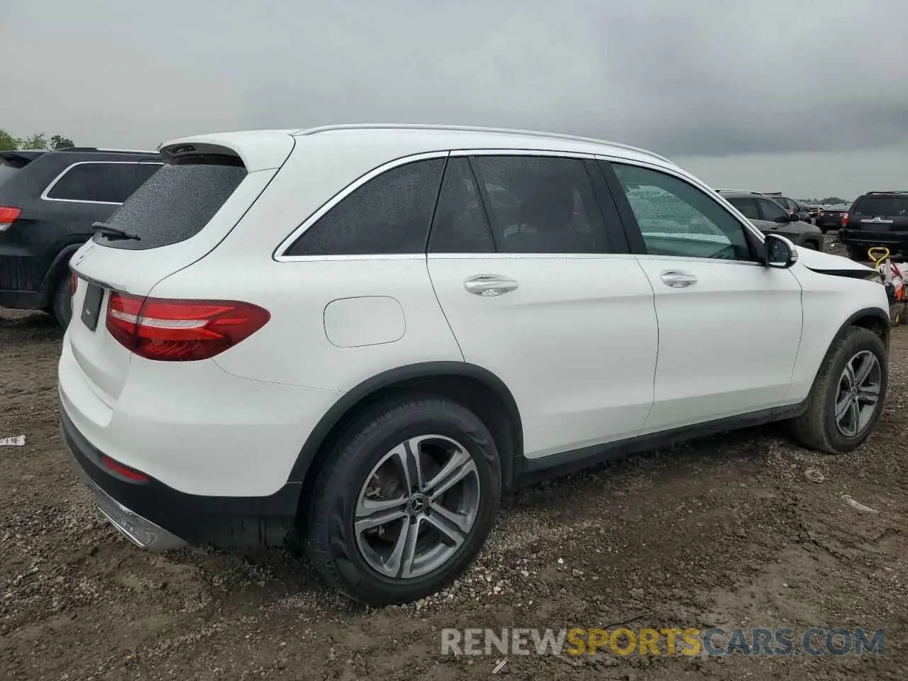 3 Photograph of a damaged car WDC0G4JB2KF655242 MERCEDES-BENZ GLC-CLASS 2019