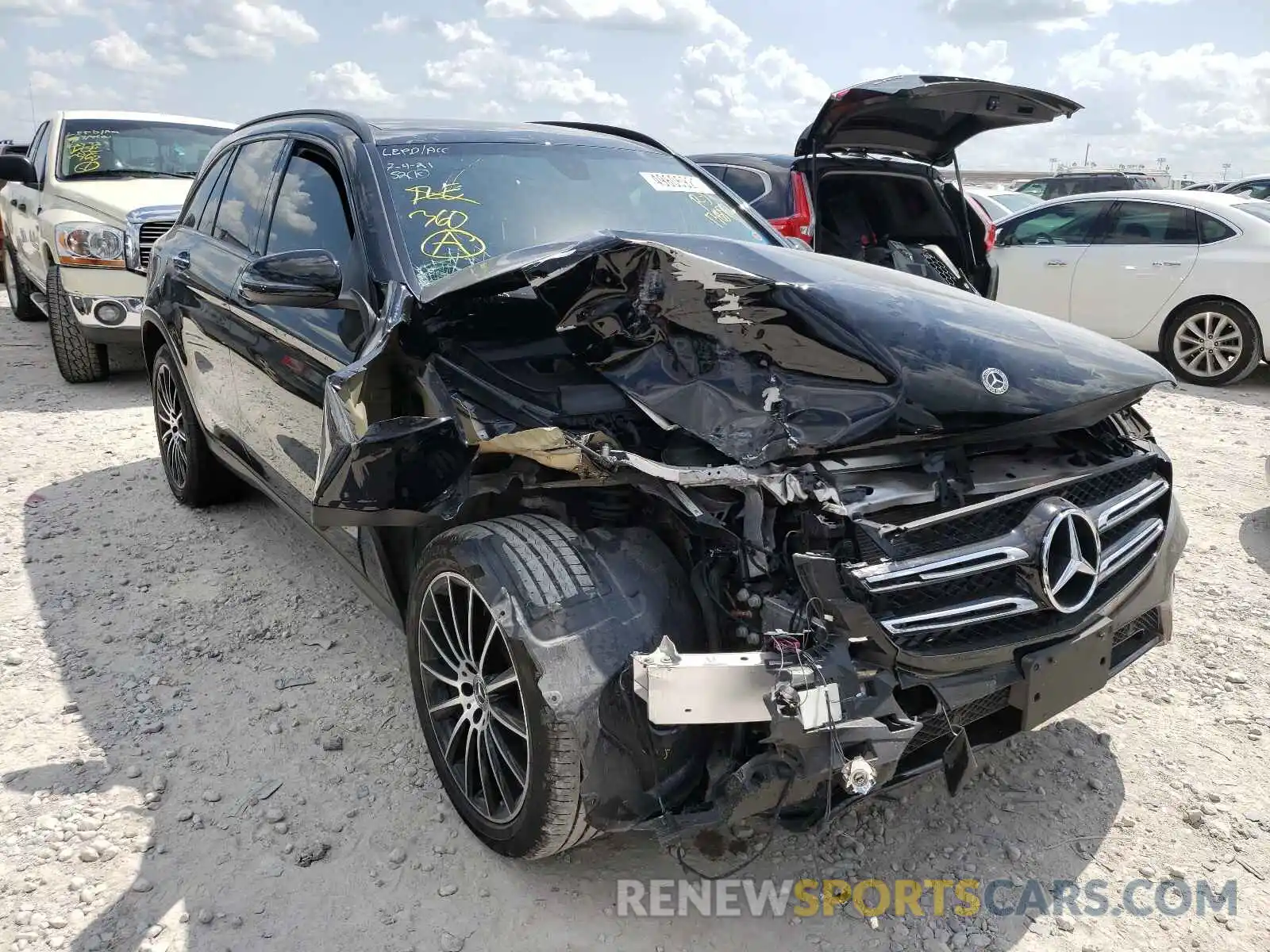 1 Photograph of a damaged car WDC0G4JB2KV138870 MERCEDES-BENZ GLC-CLASS 2019