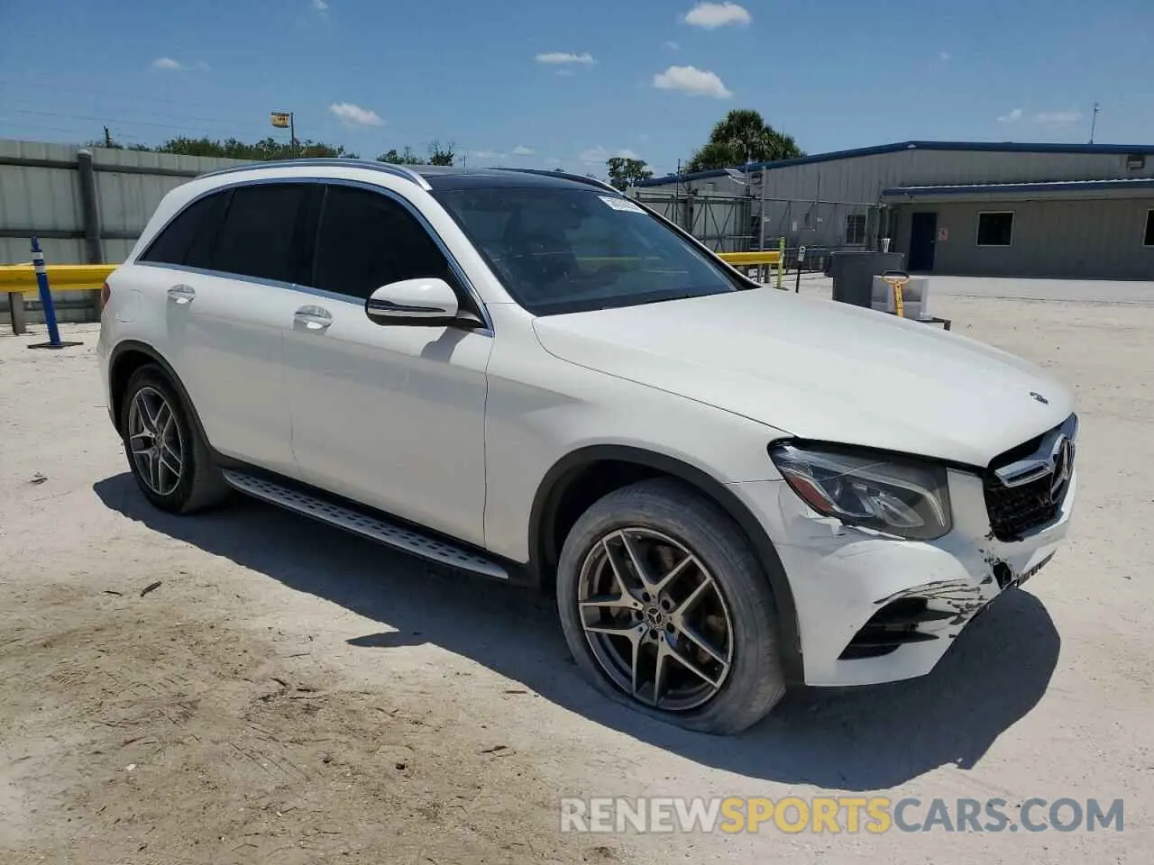 4 Photograph of a damaged car WDC0G4JB4KV147151 MERCEDES-BENZ GLC-CLASS 2019