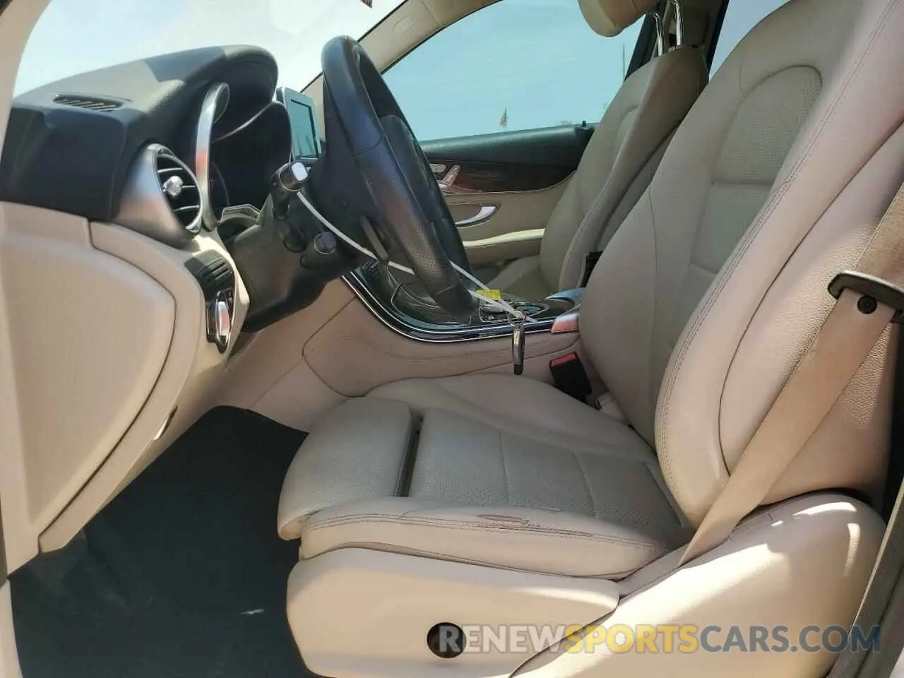 7 Photograph of a damaged car WDC0G4JB4KV192588 MERCEDES-BENZ GLC-CLASS 2019
