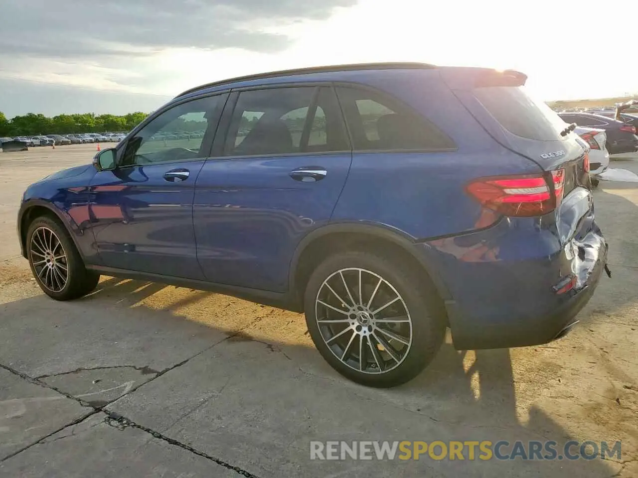2 Photograph of a damaged car WDC0G4JB5KF562506 MERCEDES-BENZ GLC-CLASS 2019