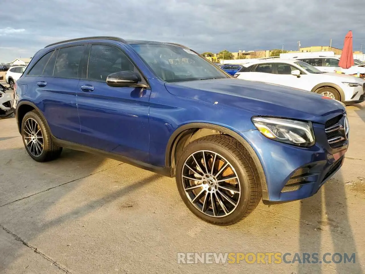 4 Photograph of a damaged car WDC0G4JB5KF562506 MERCEDES-BENZ GLC-CLASS 2019
