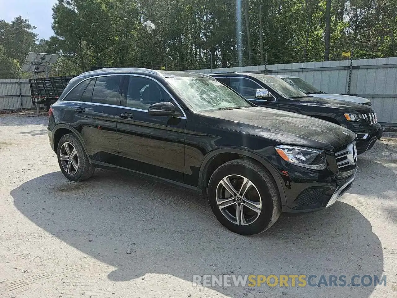 4 Photograph of a damaged car WDC0G4JB5KV159583 MERCEDES-BENZ GLC-CLASS 2019