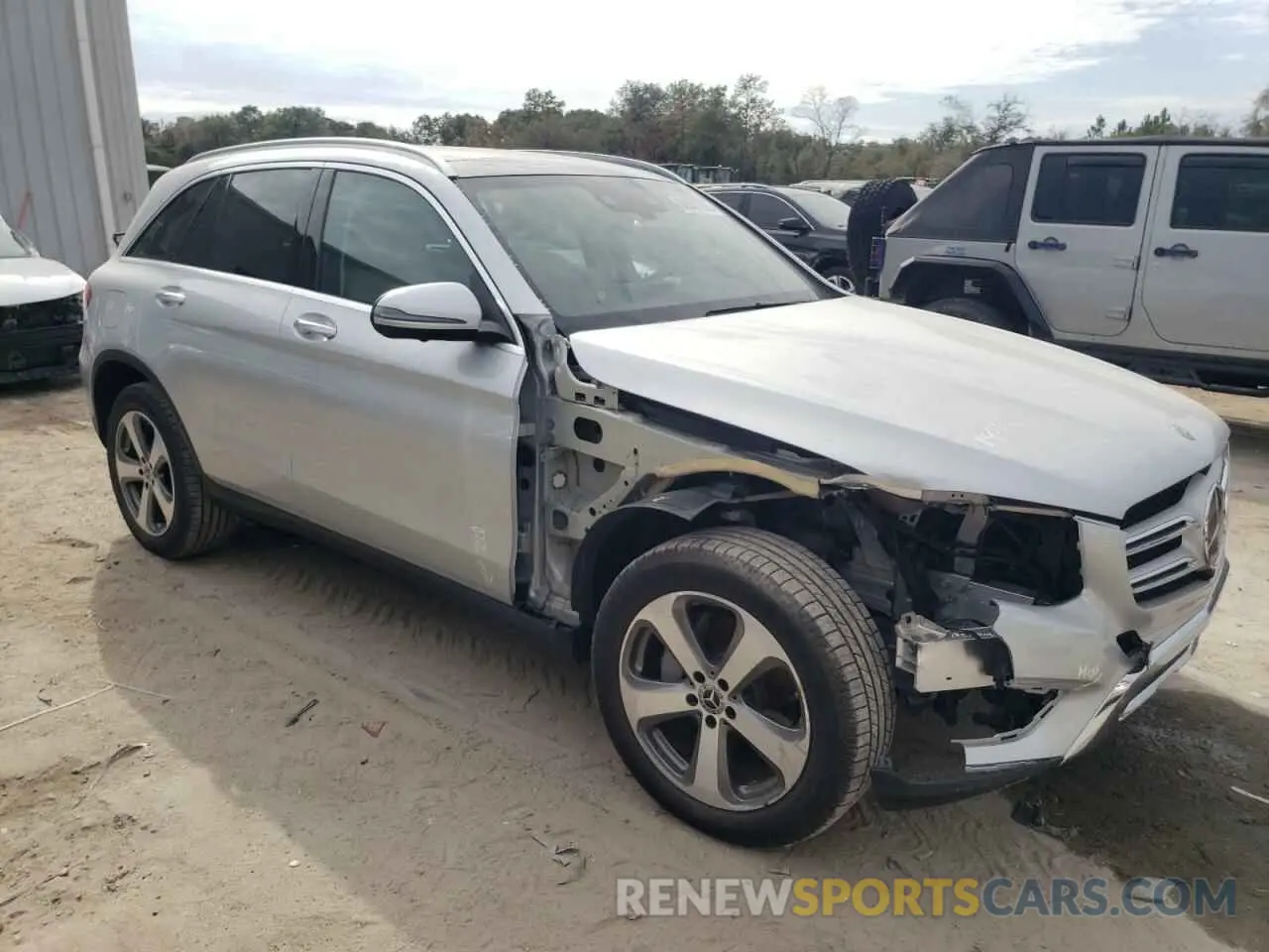 4 Photograph of a damaged car WDC0G4JB5KV196567 MERCEDES-BENZ GLC-CLASS 2019