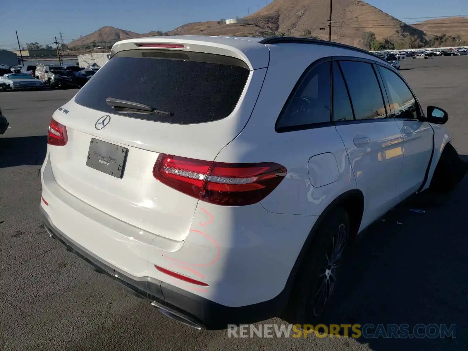 4 Photograph of a damaged car WDC0G4JB6KF596373 MERCEDES-BENZ GLC-CLASS 2019