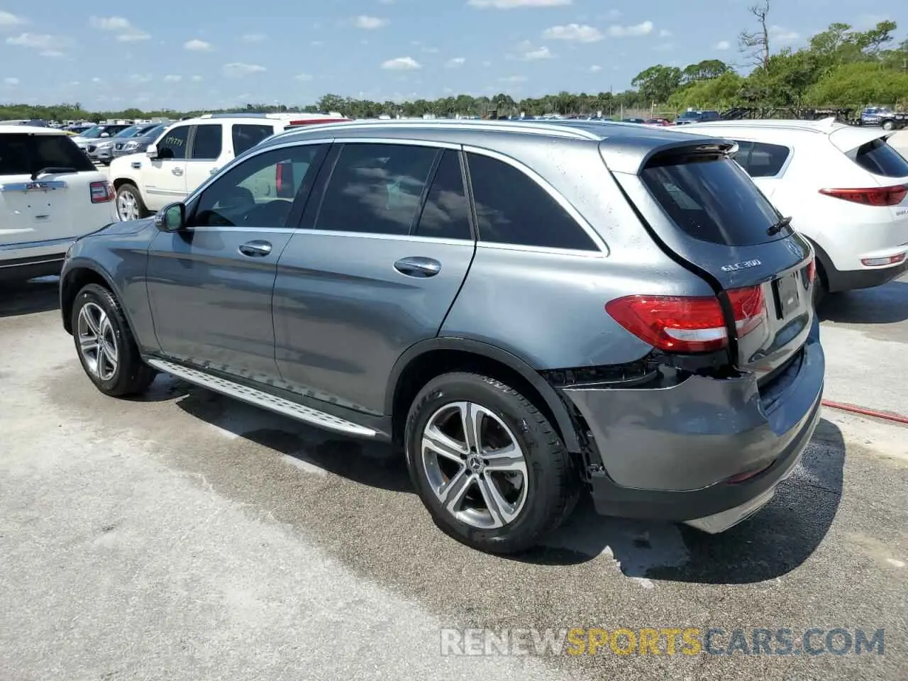 2 Photograph of a damaged car WDC0G4JB6KF667801 MERCEDES-BENZ GLC-CLASS 2019