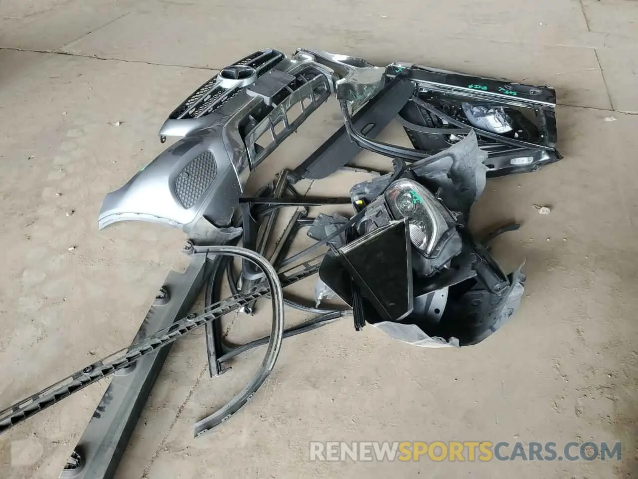 12 Photograph of a damaged car WDC0G4JB6KV150875 MERCEDES-BENZ GLC-CLASS 2019