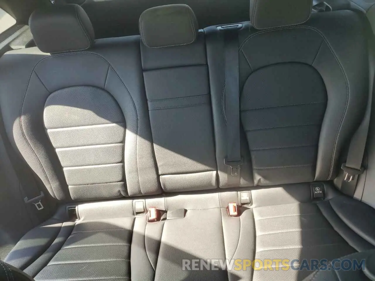 8 Photograph of a damaged car WDC0G4JB6KV157051 MERCEDES-BENZ GLC-CLASS 2019