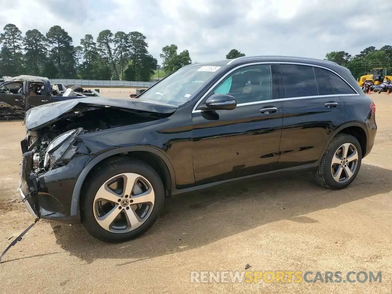 1 Photograph of a damaged car WDC0G4JB7KV117187 MERCEDES-BENZ GLC-CLASS 2019