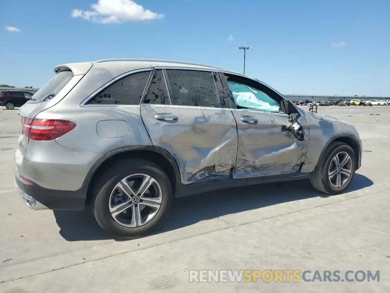 3 Photograph of a damaged car WDC0G4JB7KV177096 MERCEDES-BENZ GLC-CLASS 2019
