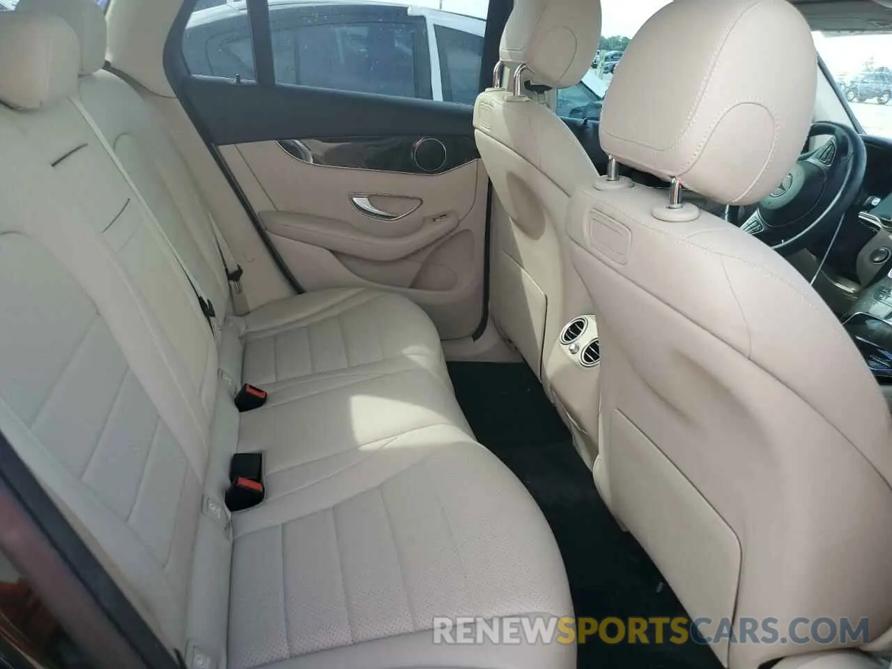 11 Photograph of a damaged car WDC0G4JB8KV168519 MERCEDES-BENZ GLC-CLASS 2019