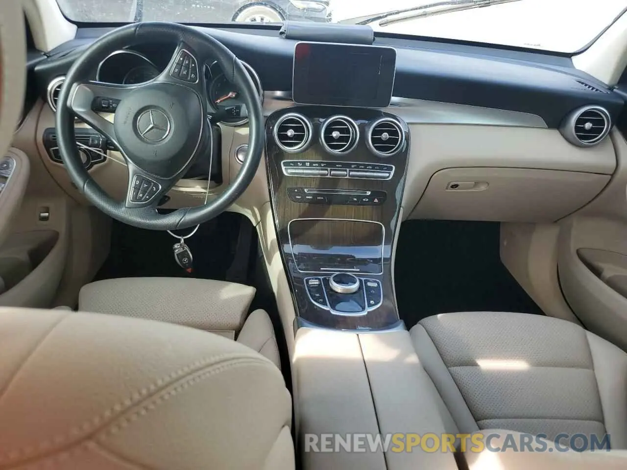 8 Photograph of a damaged car WDC0G4JB8KV168519 MERCEDES-BENZ GLC-CLASS 2019