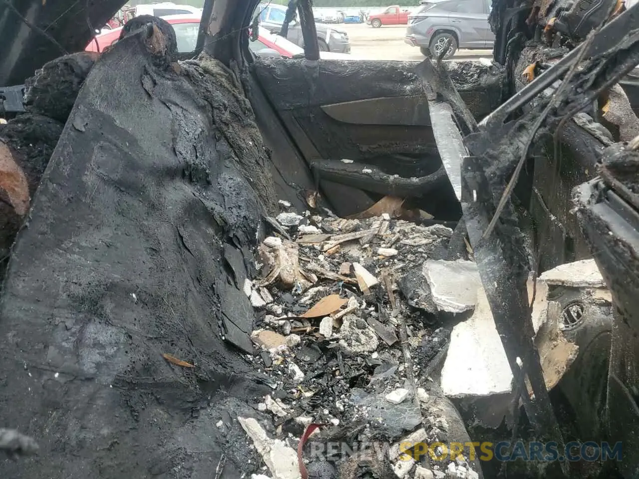 11 Photograph of a damaged car WDC0G4JB8KV196367 MERCEDES-BENZ GLC-CLASS 2019