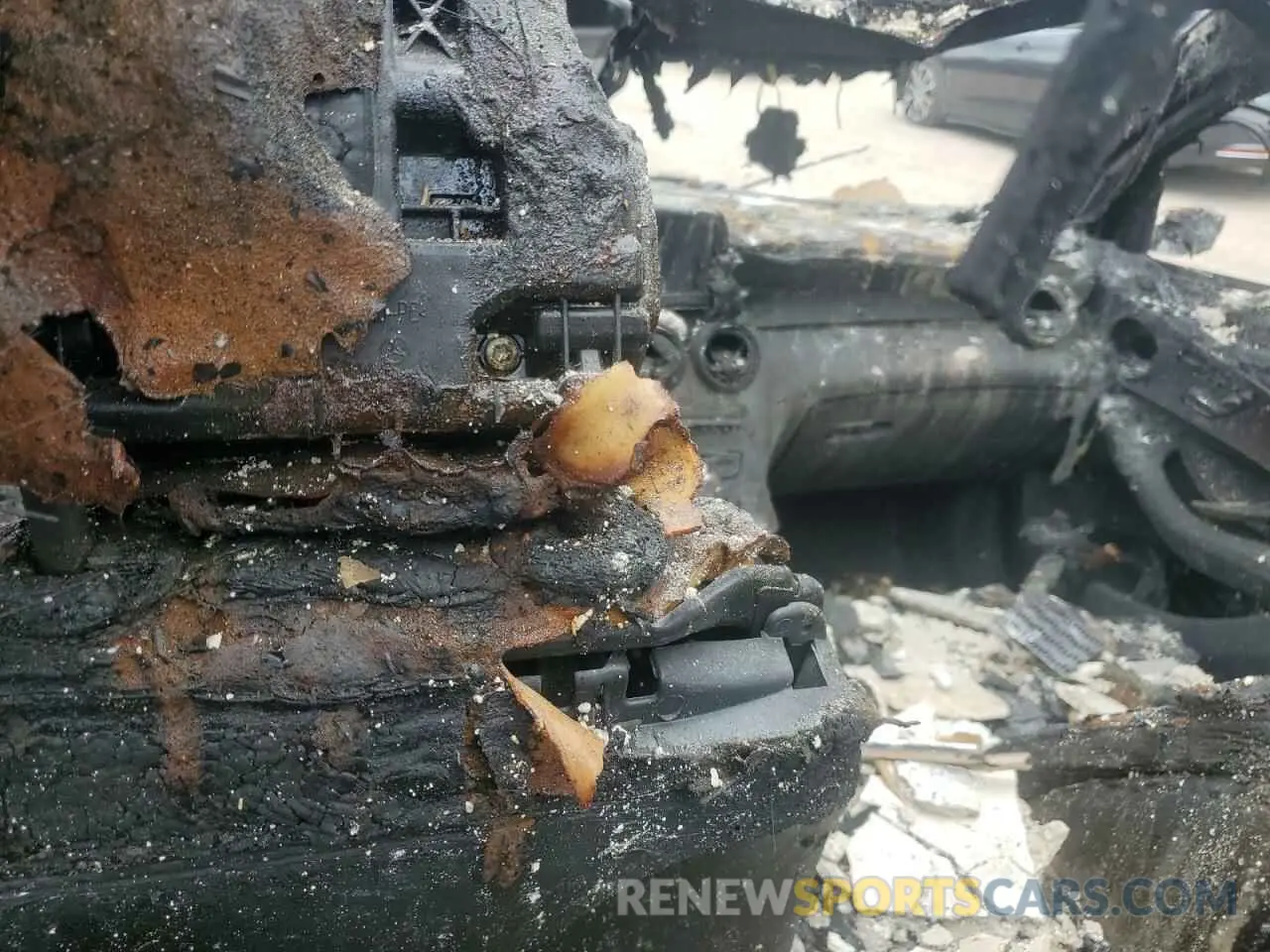8 Photograph of a damaged car WDC0G4JB8KV196367 MERCEDES-BENZ GLC-CLASS 2019