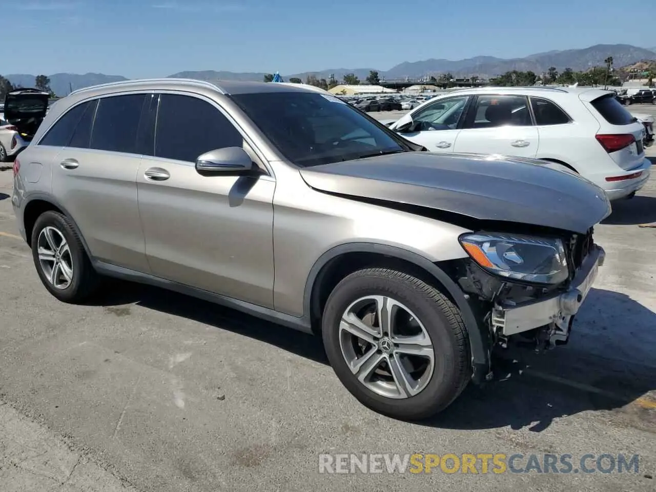 4 Photograph of a damaged car WDC0G4JB9KF570270 MERCEDES-BENZ GLC-CLASS 2019