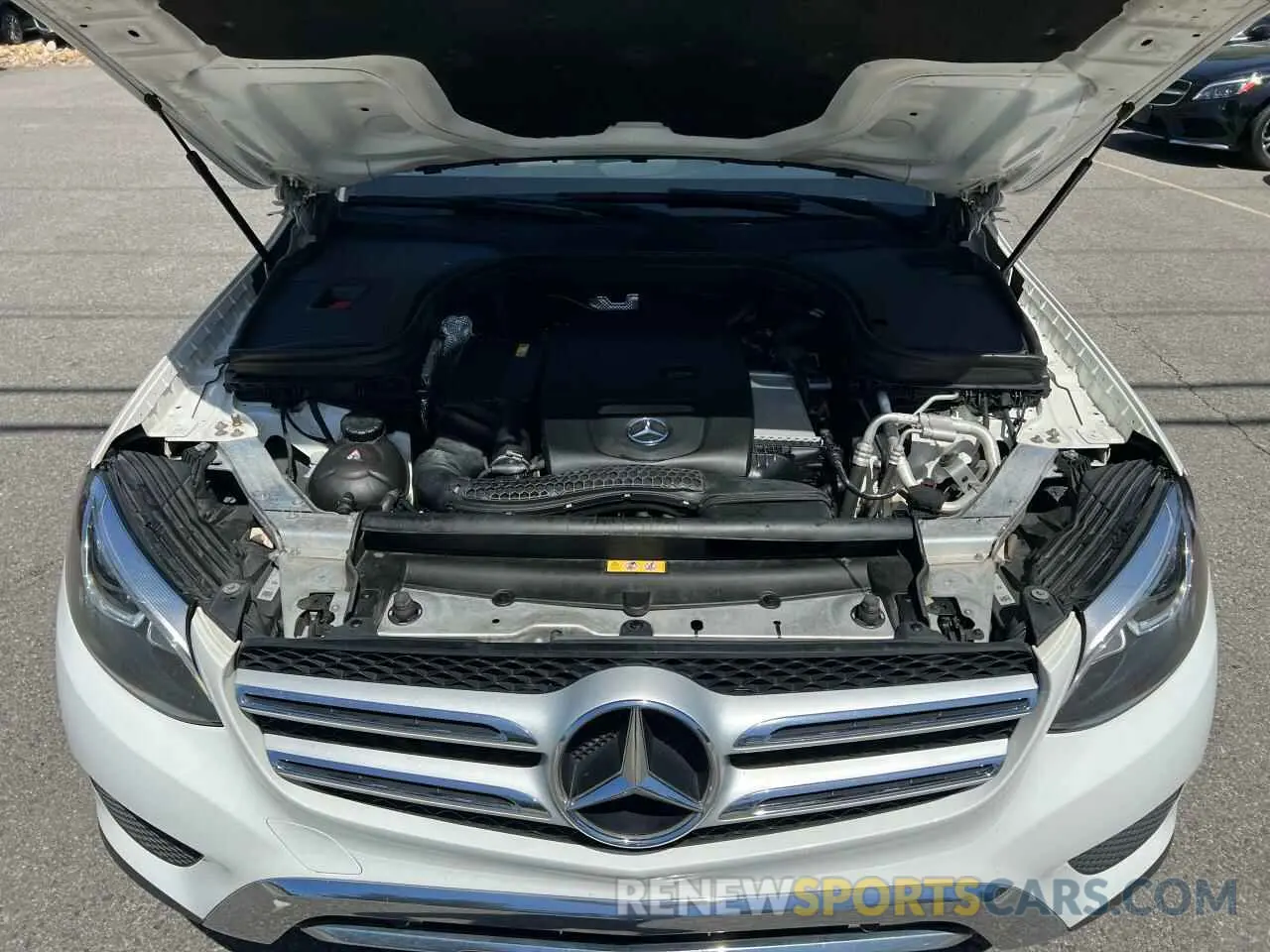 8 Photograph of a damaged car WDC0G4JB9KF666013 MERCEDES-BENZ GLC-CLASS 2019