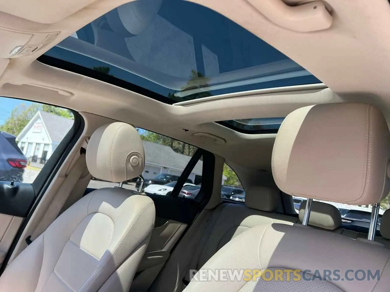 9 Photograph of a damaged car WDC0G4JB9KF666013 MERCEDES-BENZ GLC-CLASS 2019