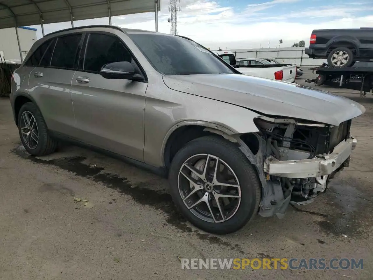 4 Photograph of a damaged car WDC0G4JB9KV126540 MERCEDES-BENZ GLC-CLASS 2019