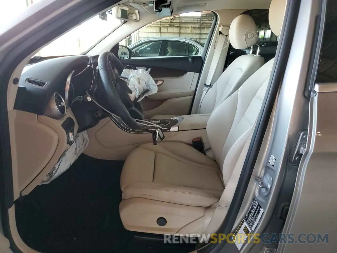 7 Photograph of a damaged car WDC0G4JB9KV142396 MERCEDES-BENZ GLC-CLASS 2019