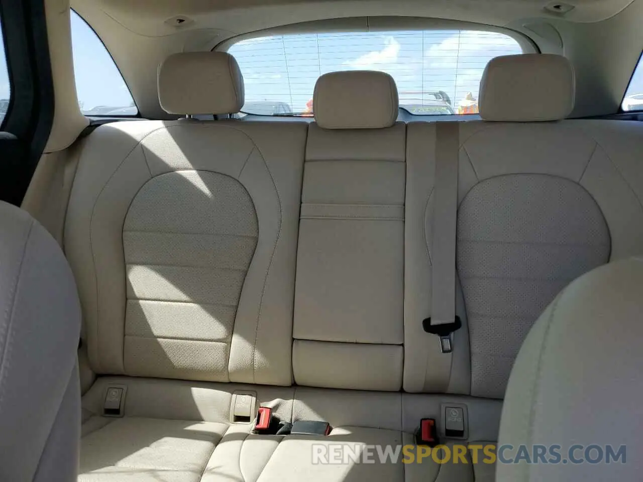 10 Photograph of a damaged car WDC0G4JB9KV189122 MERCEDES-BENZ GLC-CLASS 2019