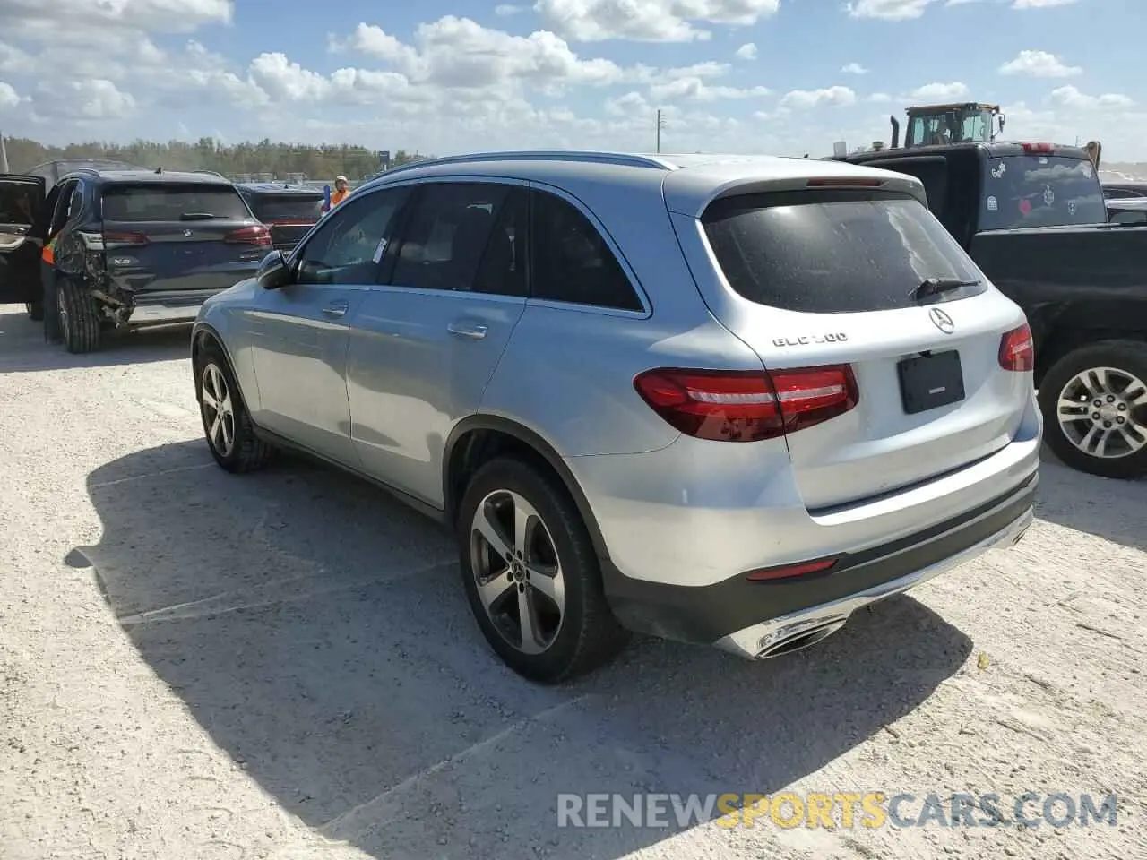 2 Photograph of a damaged car WDC0G4JB9KV189122 MERCEDES-BENZ GLC-CLASS 2019