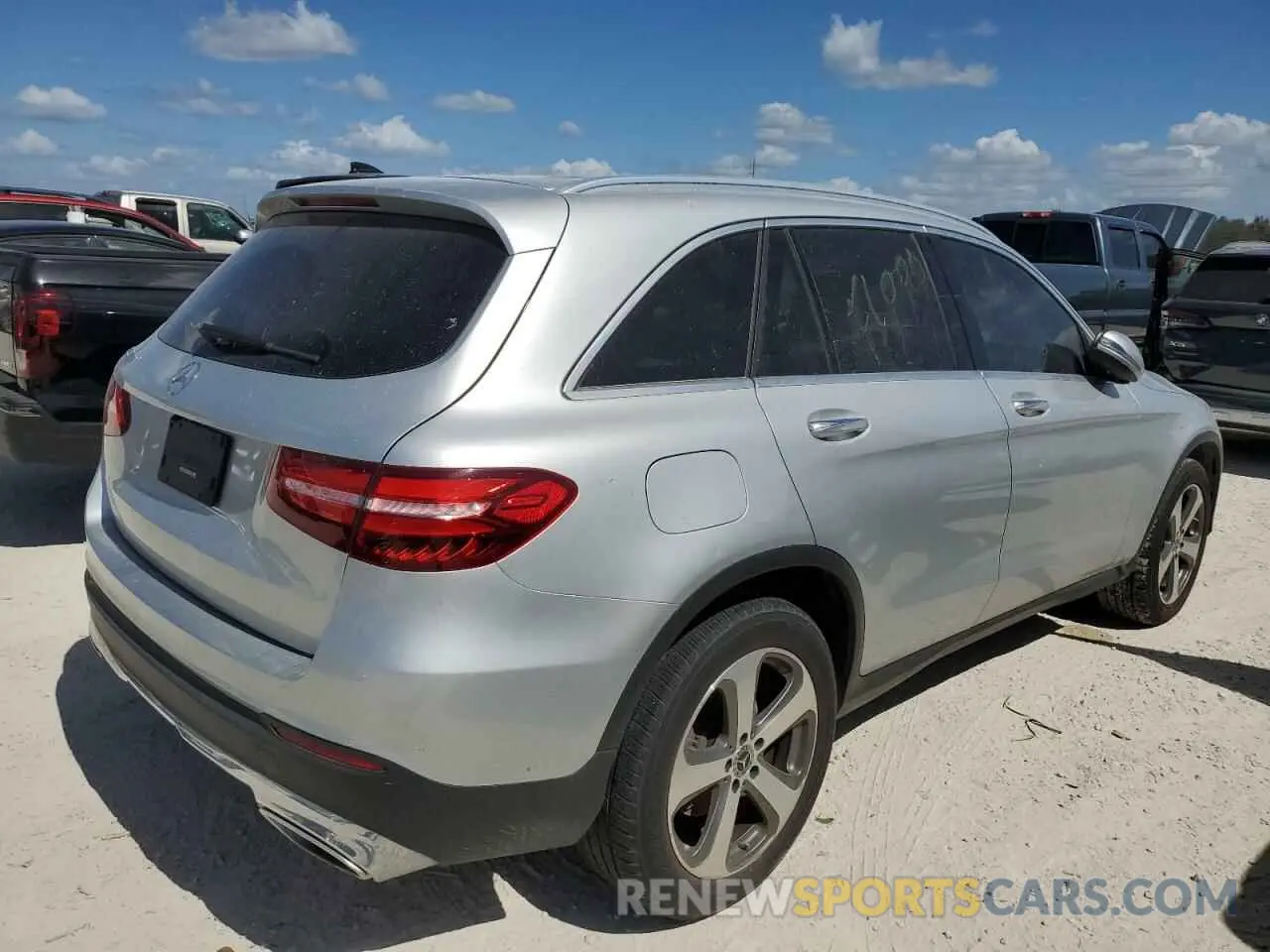 3 Photograph of a damaged car WDC0G4JB9KV189122 MERCEDES-BENZ GLC-CLASS 2019