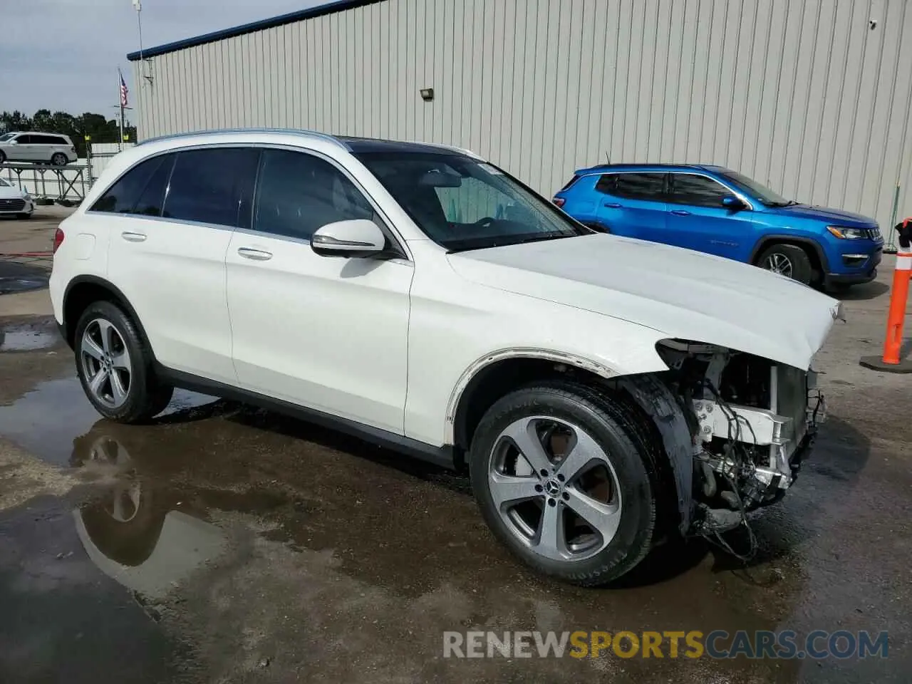 4 Photograph of a damaged car WDC0G4JBXK1000372 MERCEDES-BENZ GLC-CLASS 2019
