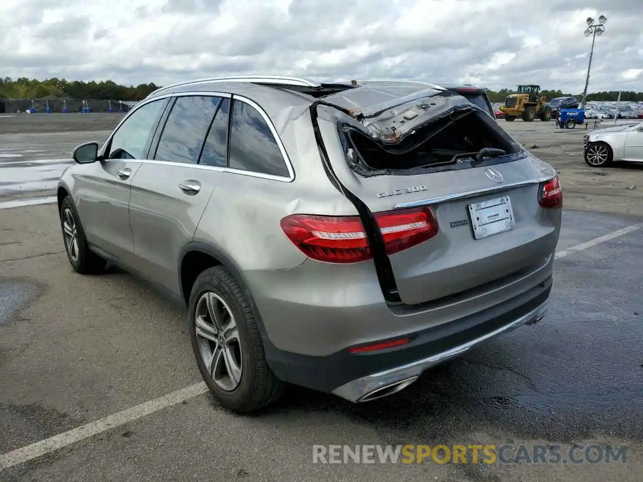 3 Photograph of a damaged car WDC0G4KB0KF623338 MERCEDES-BENZ GLC-CLASS 2019