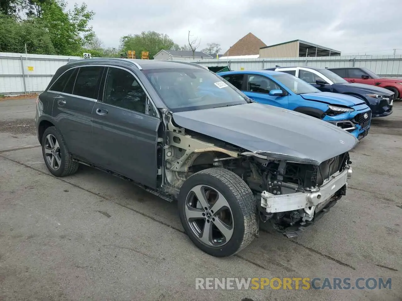 4 Photograph of a damaged car WDC0G4KB0KV142267 MERCEDES-BENZ GLC-CLASS 2019