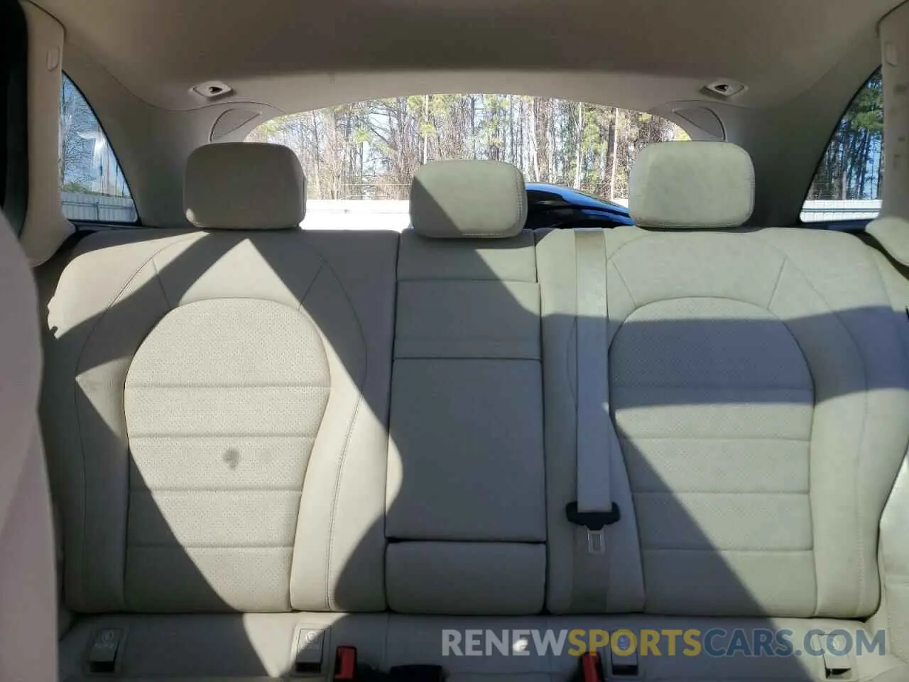 10 Photograph of a damaged car WDC0G4KB1KF588227 MERCEDES-BENZ GLC-CLASS 2019