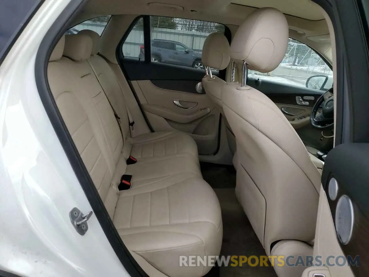 10 Photograph of a damaged car WDC0G4KB1KF633005 MERCEDES-BENZ GLC-CLASS 2019