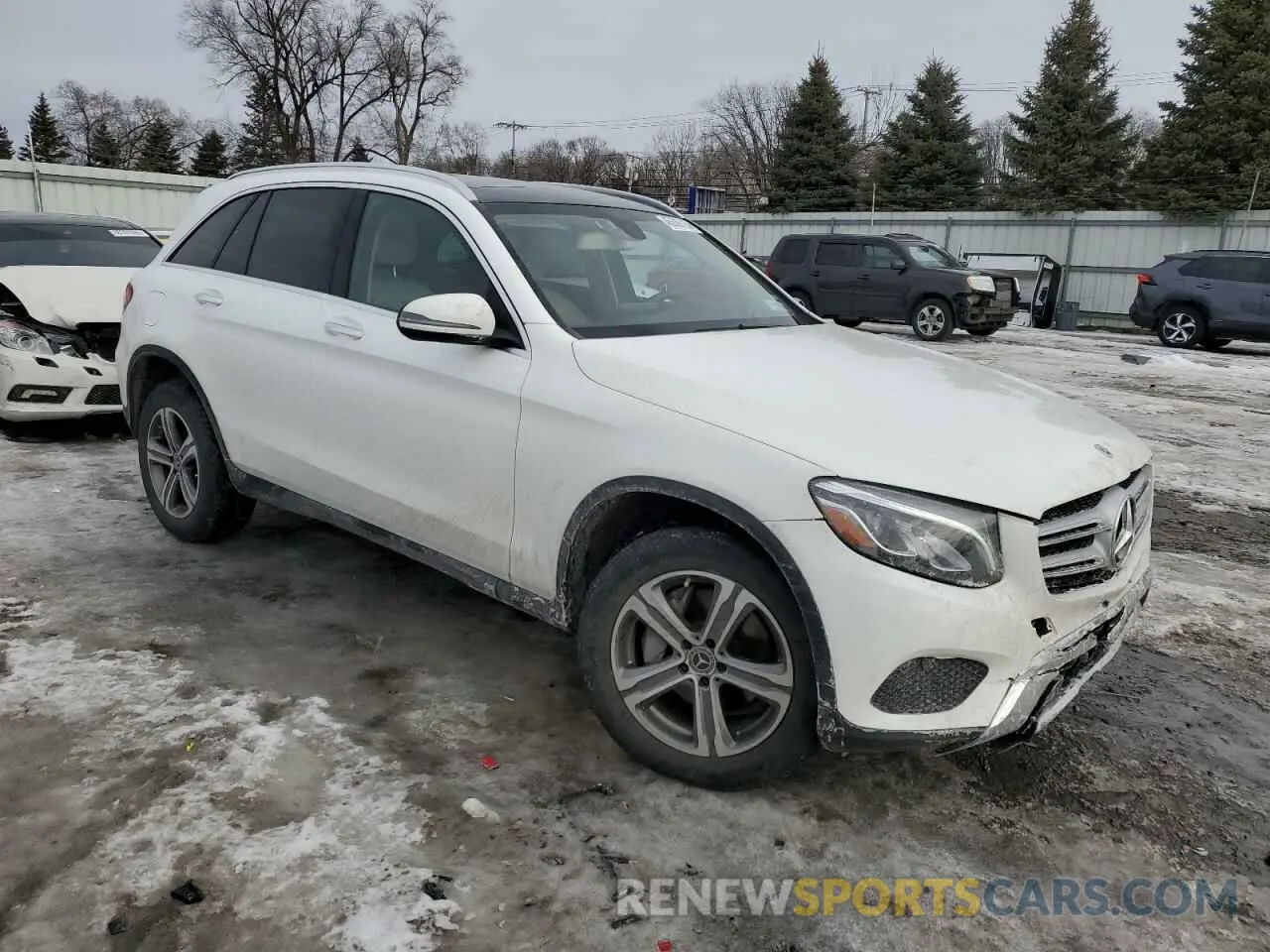 4 Photograph of a damaged car WDC0G4KB1KF633005 MERCEDES-BENZ GLC-CLASS 2019