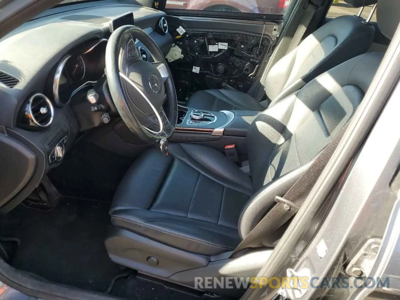 7 Photograph of a damaged car WDC0G4KB1KV128815 MERCEDES-BENZ GLC-CLASS 2019