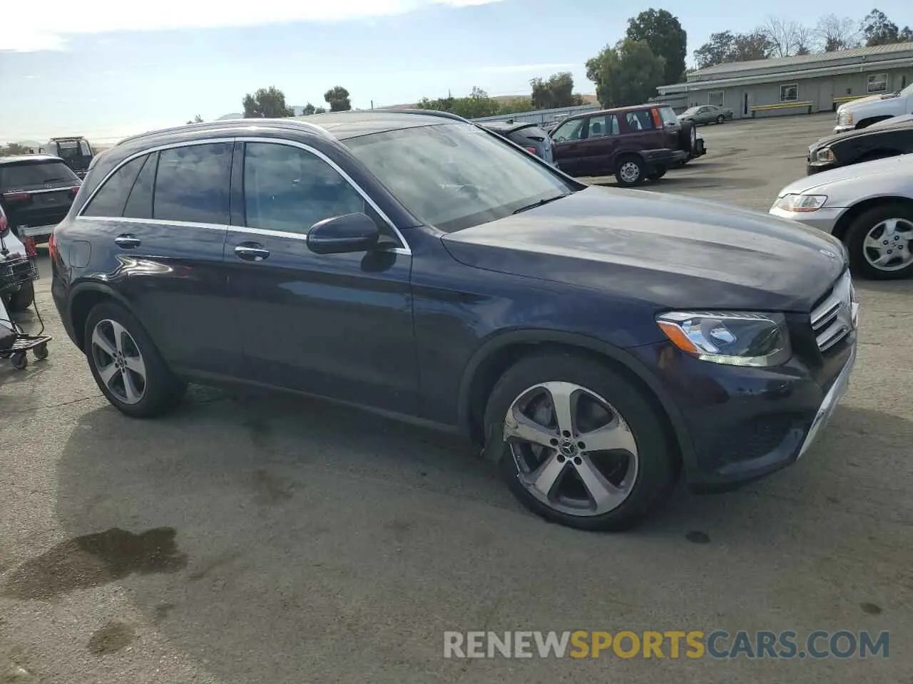 4 Photograph of a damaged car WDC0G4KB2KV123235 MERCEDES-BENZ GLC-CLASS 2019